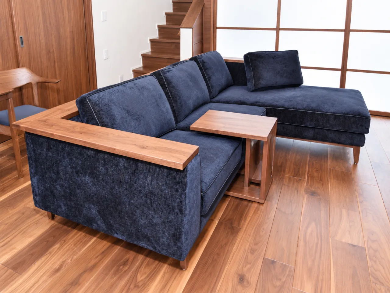 【SHIKKOKU Sofa × IORI Chair|セミ...